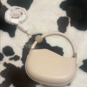 Elegant Cream Women's Bag